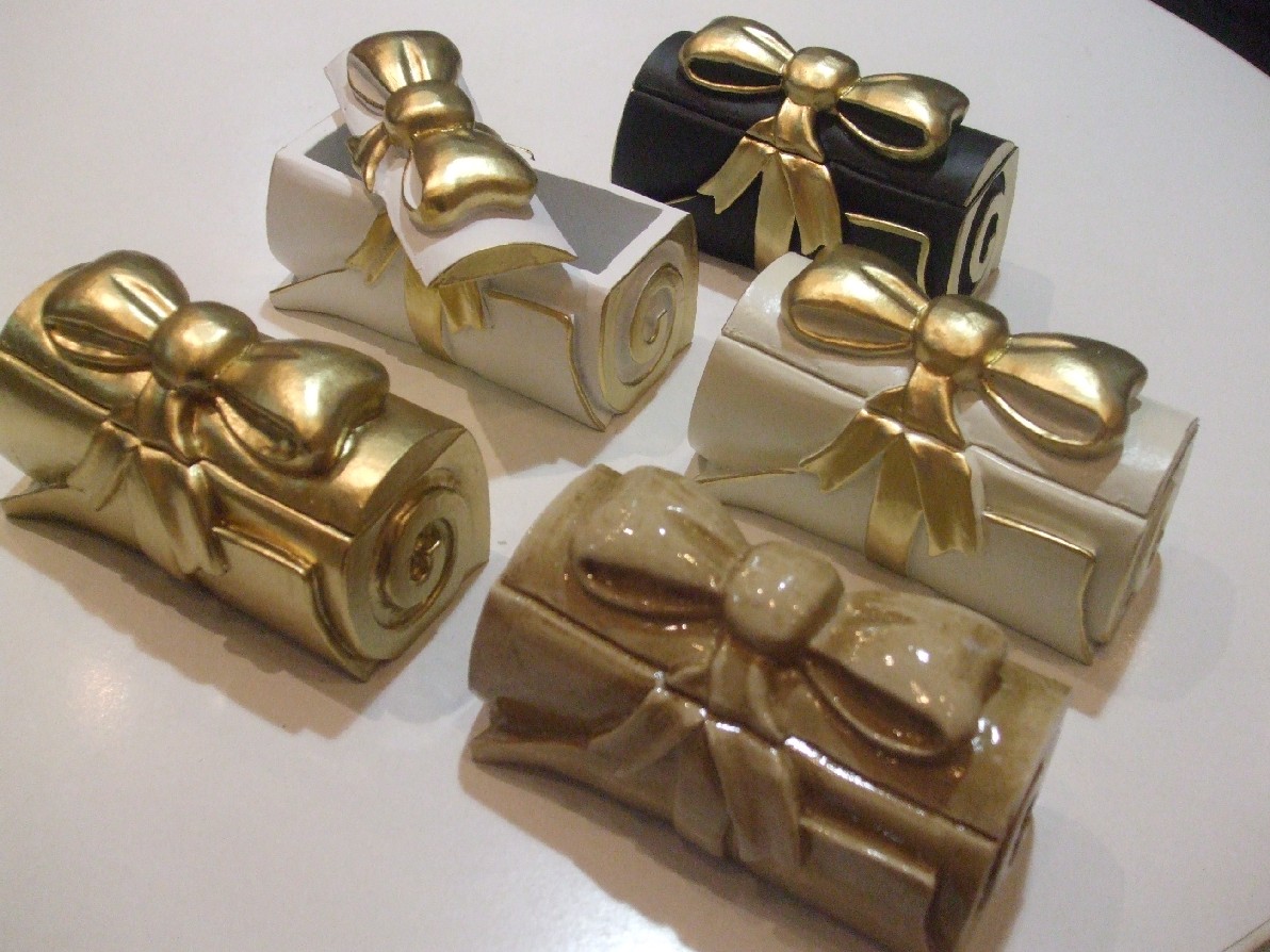 small certificate box 